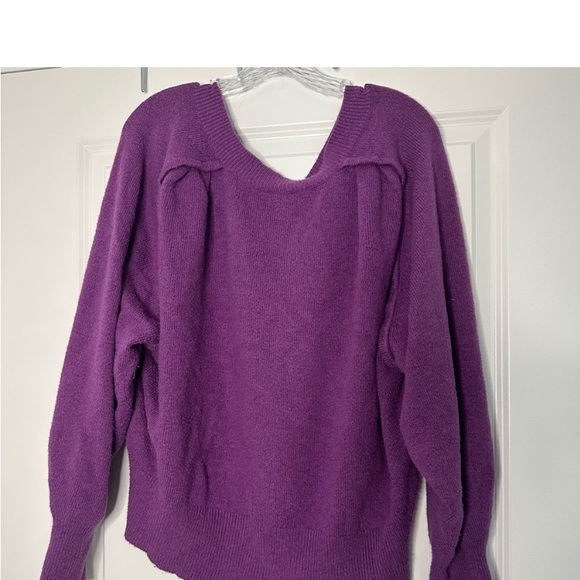 Cabi 4098 V-Neck sweater - Picture 4 of 10